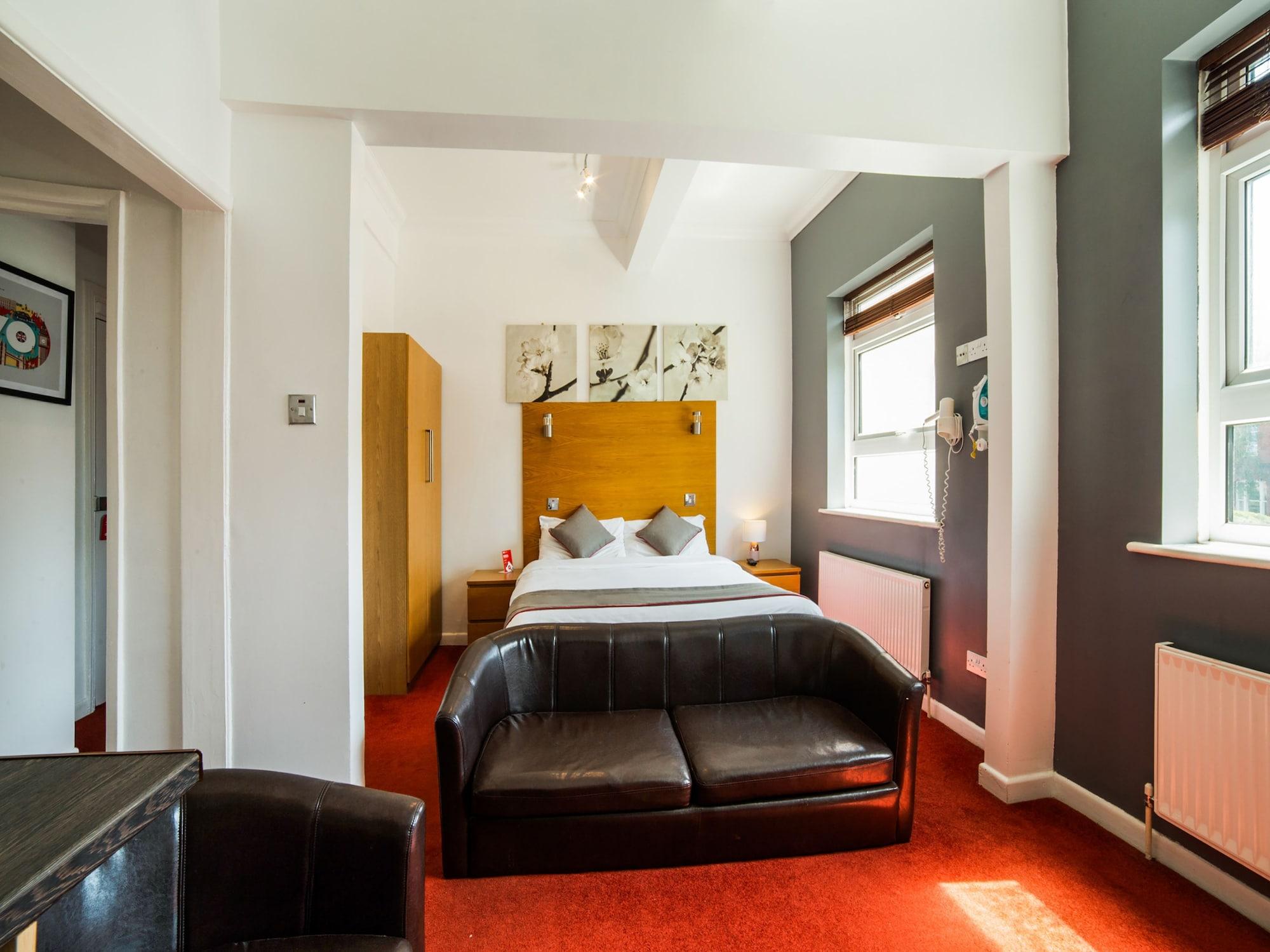 בורנמות' Oyo Kingsley Hotel מראה חיצוני תמונה